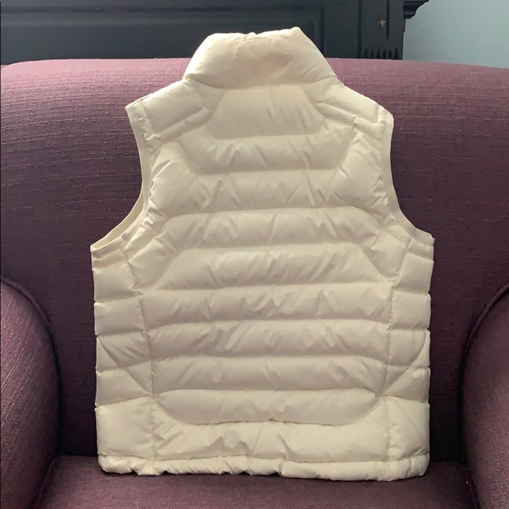 Vest - Picture 3 of 4